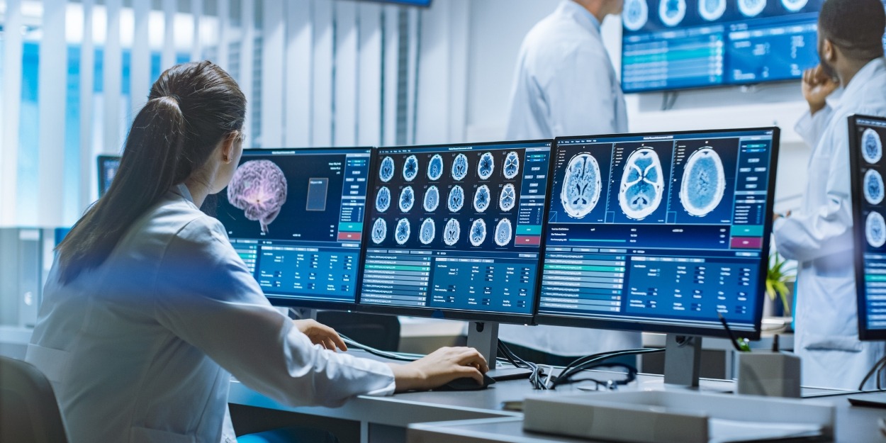 Diagnosis of TBI is a complex process, requiring careful evaluation. Clinical signs and symptoms include neurological examinations, CT scans, imaging tests, and cognitive testing