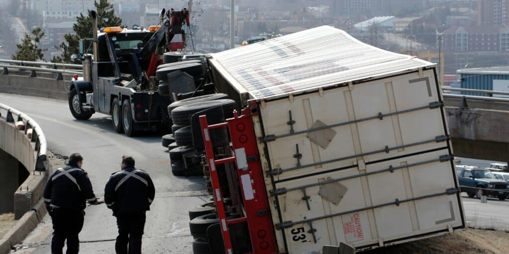 tractor trailer accident on I-95 in Baltimore Maryland
